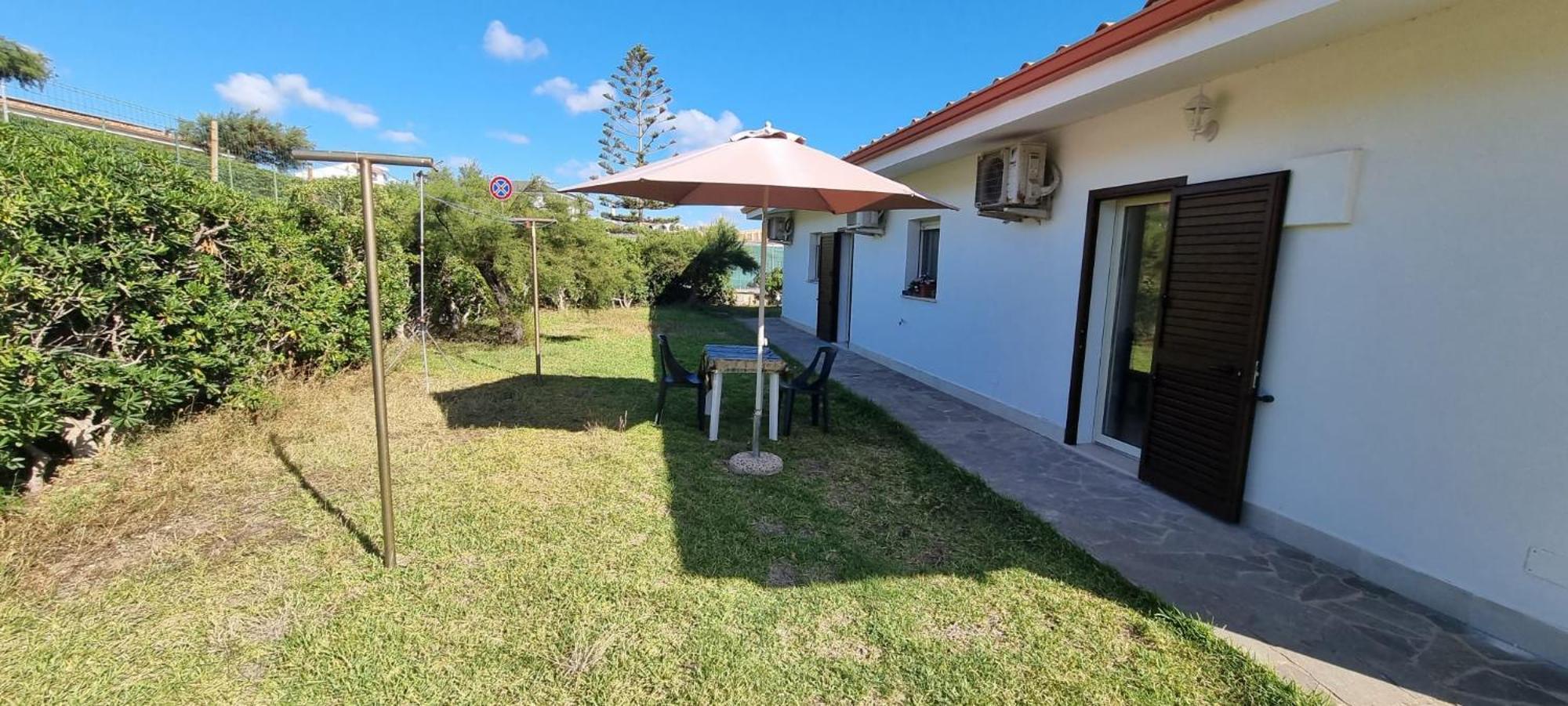 Villa Red Melons Portoscuso Buitenkant foto